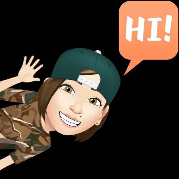 Meet your Posher, Raine - Picture 2 of 2